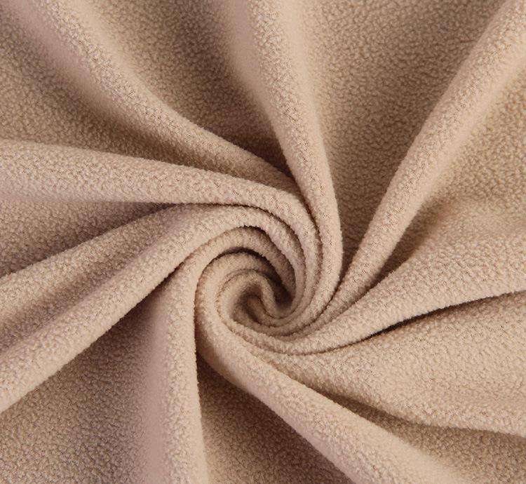 摇粒绒外套夹克定制是什么面料 摇粒绒面料的优缺点